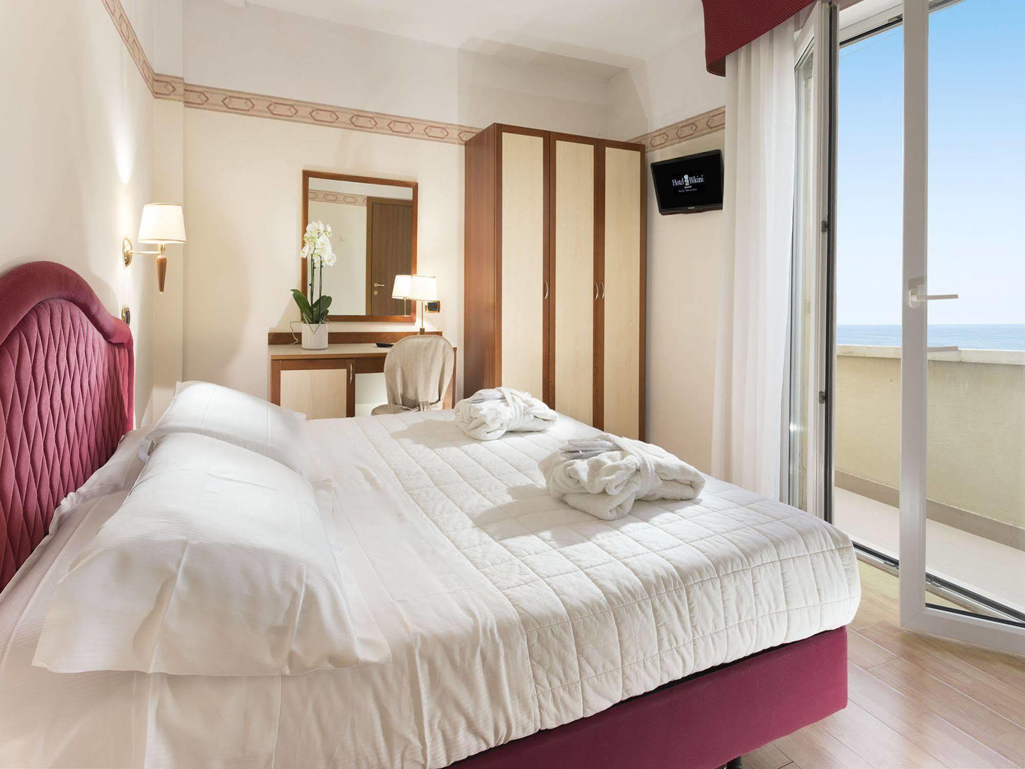 רימיני Hotel Bikini מראה חיצוני תמונה